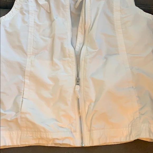 Zip up vest - Picture 4 of 5